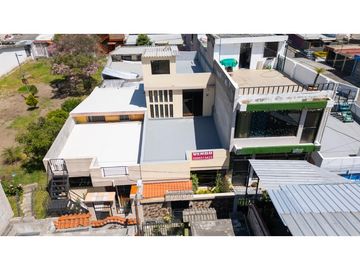 Carapungo, Casa en  Venta, 226m2, 3 Habitaciones, 2 Baños.