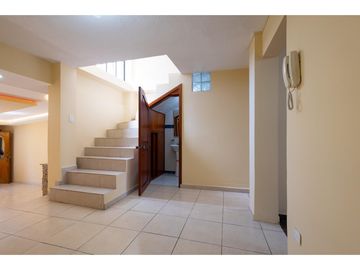 Carapungo, Casa en  Venta, 226m2, 3 Habitaciones, 2 Baños.