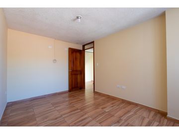 Carapungo, Casa en  Venta, 226m2, 3 Habitaciones, 2 Baños.