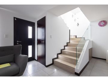 Sangolquí, Sector Fajardo, Casa en Venta, 113m2, 2 Habitaciones, 2 Par