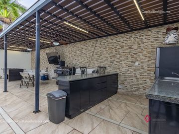 Casa de lujo en Bugambilias primera sección Zona Sur Zapopan