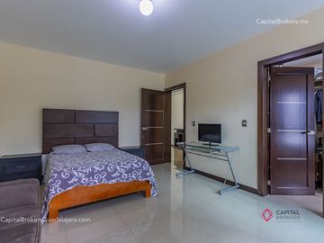 Casa de lujo en Bugambilias primera sección Zona Sur Zapopan
