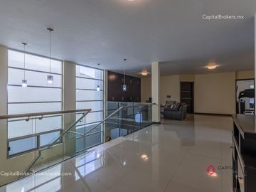 Casa de lujo en Bugambilias primera sección Zona Sur Zapopan