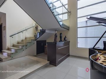 Casa de lujo en Bugambilias primera sección Zona Sur Zapopan