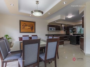 Casa de lujo en Bugambilias primera sección Zona Sur Zapopan