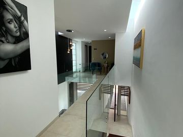 LA PERLA MODELO GRANATE