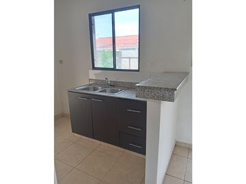 VENTA DE CASA 3H 2B LAS ARBOLEDAS LOS ROBLES CHORRERA (IM)