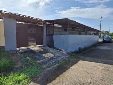 VENDO CASA ARRAIJAN FLORESTA 3REC
