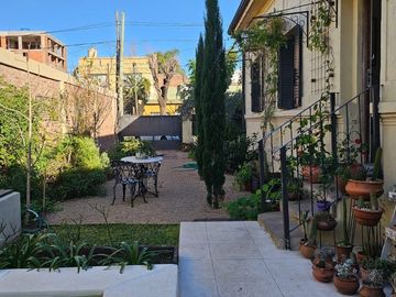 PH en venta de 2 dormitorios c/ cochera en Ituzaingó Centro