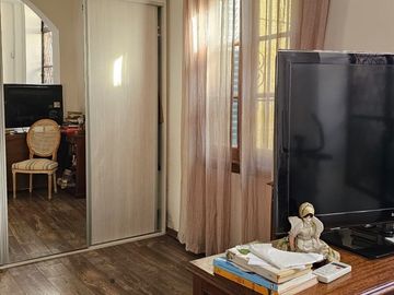 PH en venta de 2 dormitorios c/ cochera en Ituzaingó Centro