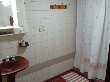 Departamento en venta de 3 dormitorios c/ cochera en Otros Barrios