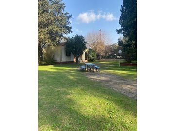 QUINTA  3 ambientes- venta completa muebles, electrodomesticos etc.-