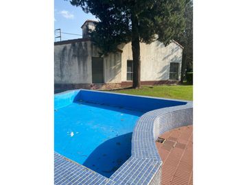 QUINTA  3 ambientes- venta completa muebles, electrodomesticos etc.-