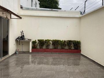 HERMOSA CASA ENVENTA EN URBANIZACION, SECTOR RICAURTE