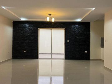 HERMOSA CASA ENVENTA EN URBANIZACION, SECTOR RICAURTE