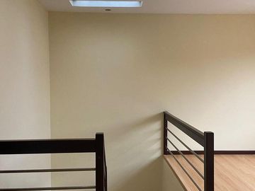 HERMOSA CASA ENVENTA EN URBANIZACION, SECTOR RICAURTE