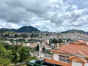 HERMOSA CASA EN VENTA, SECTOR LA PLAYA