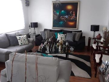HERMOSA CASA EN VENTA, SECTOR LA PLAYA