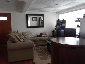 HERMOSA CASA EN VENTA, SECTOR LA PLAYA