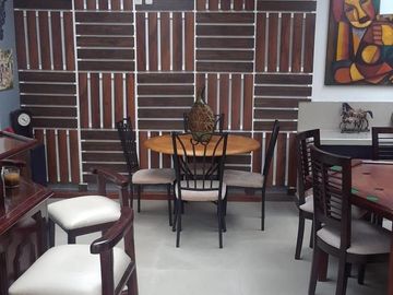 HERMOSA CASA EN VENTA, SECTOR LA PLAYA