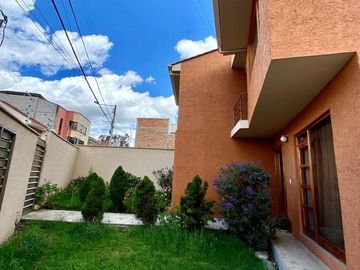 HERMOSA CASA EN VENTA, SECTOR MISICATA