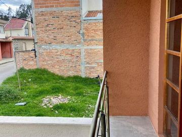 HERMOSA CASA EN VENTA, SECTOR MISICATA