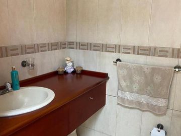 HERMOSA CASA EN VENTA, SECTOR MISICATA