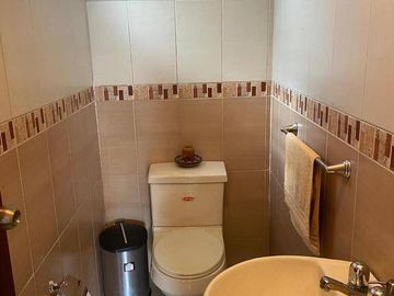 HERMOSA CASA EN VENTA, SECTOR MISICATA