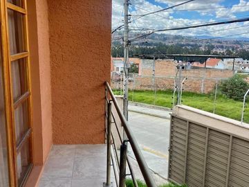 HERMOSA CASA EN VENTA, SECTOR MISICATA