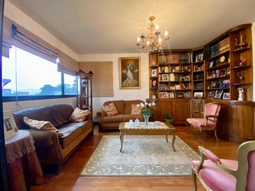 HERMOSO DEPARTAMENTO EN VENTA, SECTOR PASEO 3 DE NOVIEMBRE