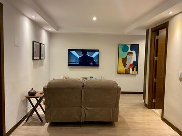 HERMOSO DEPARTAMENTO. PUERTAS DEL SOL