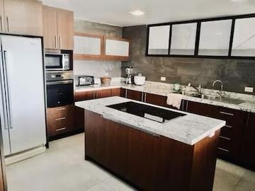 BELLISIMO DEPARTAMENTO EN SALINAS