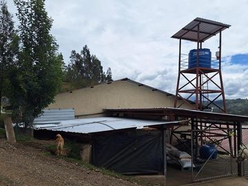 HERMOSA FINCA EN VENTA, SECTOR SANTA ANA