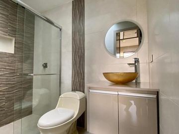 HERMOSA CASA EN VENTA, SECTOR MISICATA
