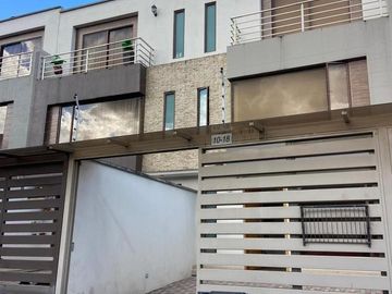 HERMOSA CASA EN VENTA, SECTOR MISICATA