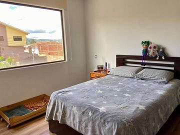 HERMOSA CASA EN VENTA, SECTOR MISICATA