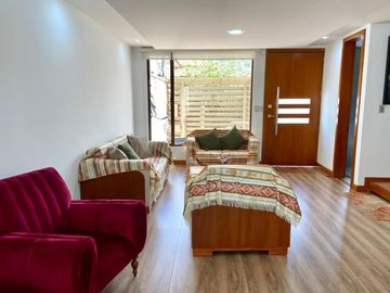 HERMOSA CASA EN VENTA, SECTOR MISICATA