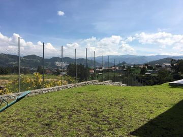 HERMOSA CASA EN VENTA, SECTOR CHALLUBAMBA