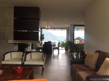HERMOSA CASA EN VENTA, SECTOR CHALLUBAMBA
