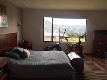 HERMOSA CASA EN VENTA, SECTOR CHALLUBAMBA