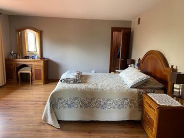 HERMOSA CASA EN VENTA, SECTOR RIO AMARILLO