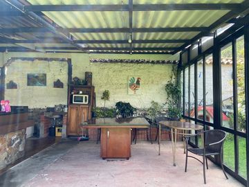 HERMOSA CASA EN VENTA, SECTOR RIO AMARILLO