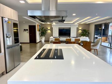 HERMOSO PENTHOUSE EN VENTA, SECTOR ORDOÑEZ LASSO