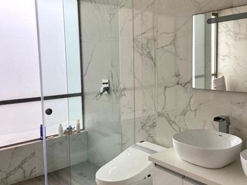 HERMOSO PENTHOUSE EN VENTA, SECTOR ORDOÑEZ LASSO