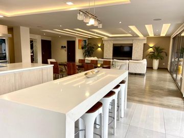 HERMOSO PENTHOUSE EN VENTA, SECTOR ORDOÑEZ LASSO