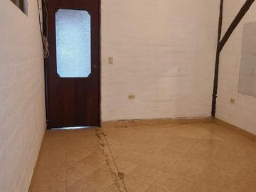 HERMOSA CASA EN VENTA , AV. DE LAS AMERICAS