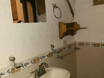 HERMOSA CASA EN VENTA , AV. DE LAS AMERICAS