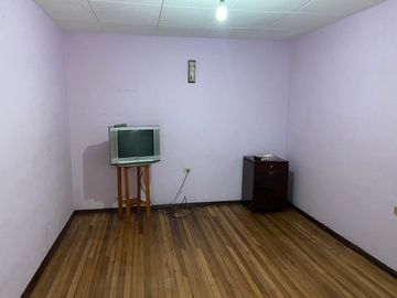 HERMOSA CASA EN VENTA, SECTOR GONZALES SUAREZ