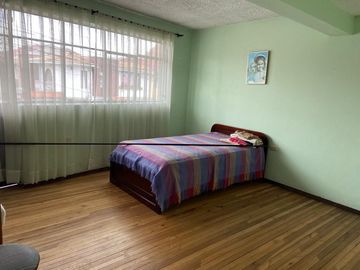 HERMOSA CASA EN VENTA, SECTOR GONZALES SUAREZ