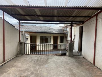 HERMOSA CASA COMERCIAL EN VENTA, SECTOR CENTRO HISTORICO